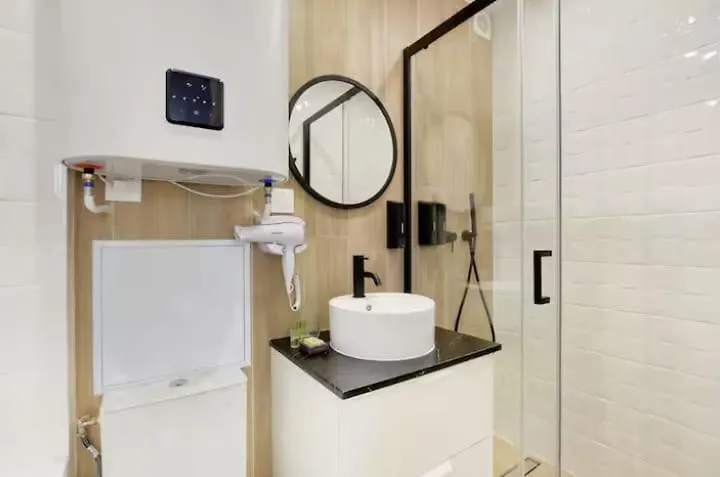 Moret Art Flats Trendy East Paris Apartment France